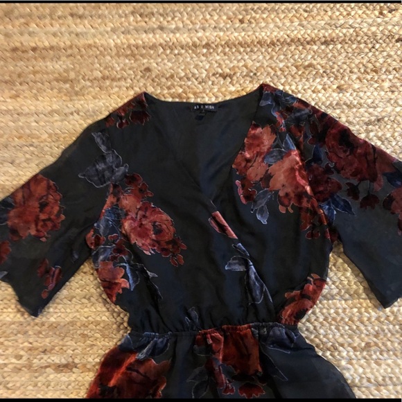 Dress - Picture 2 of 2